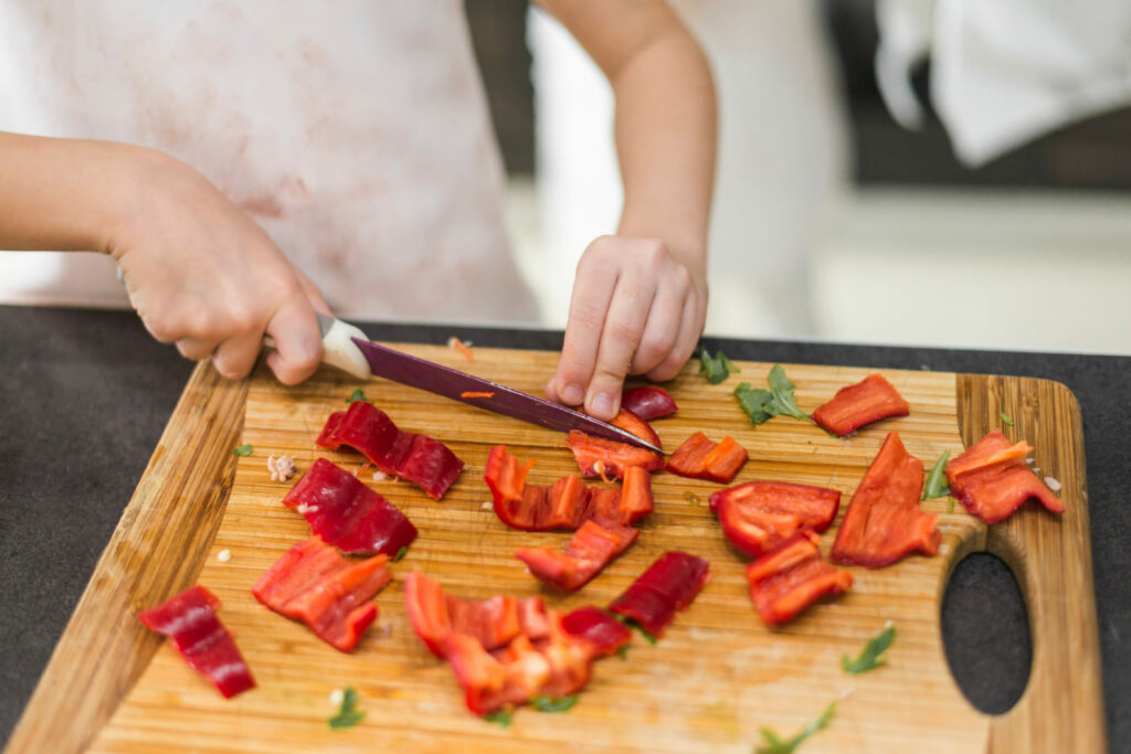 how to cut onion and peppers for kabobs