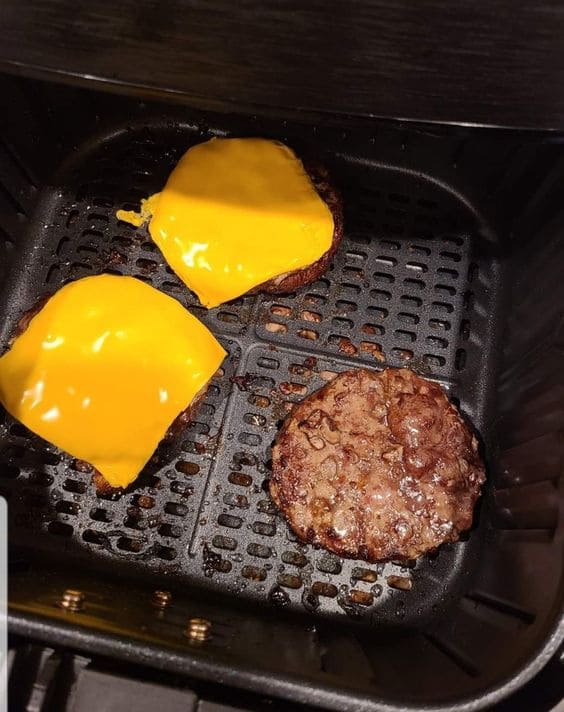 how to reheat burger in air fryer