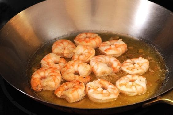 how to reheat frozen shrimp